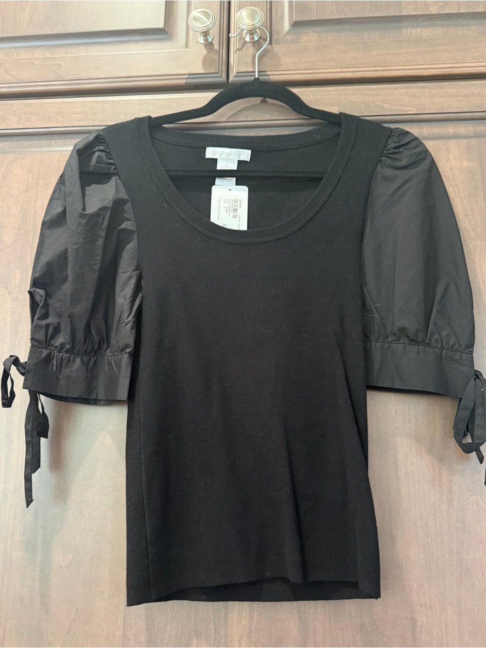 Evereve Design History Taylor Puff Pullover - Black - S